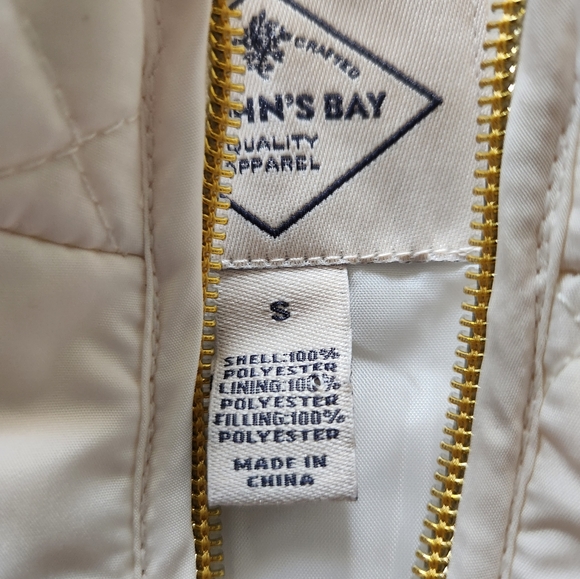 NWT  ST. JOHN'S BAY Ivory Puffer Vest Size Small - Picture 8 of 8